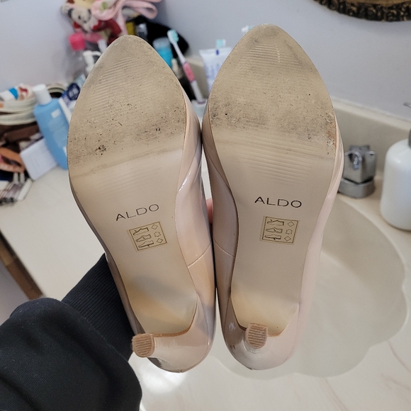 Aldo - Picture 6 of 8